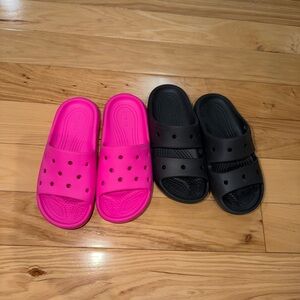 CROCS Kids' Slide Sandals in Bright Pink and Black